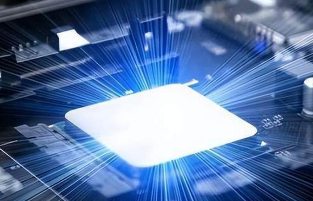 详解芯片级硅光通讯手艺对现在通讯的深远影响和芯片封装洗濯先容