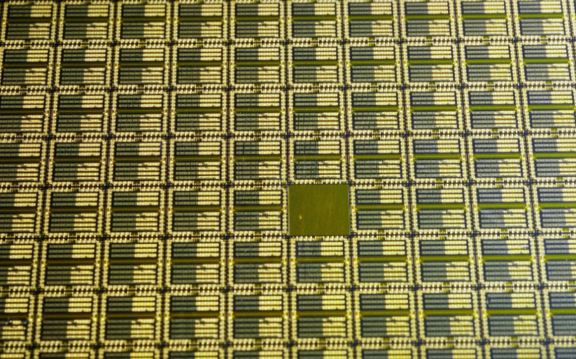 芯片先进封装基板种类与质料剖析及尊龙凯时科技IC芯片封装基板洗濯剂先容