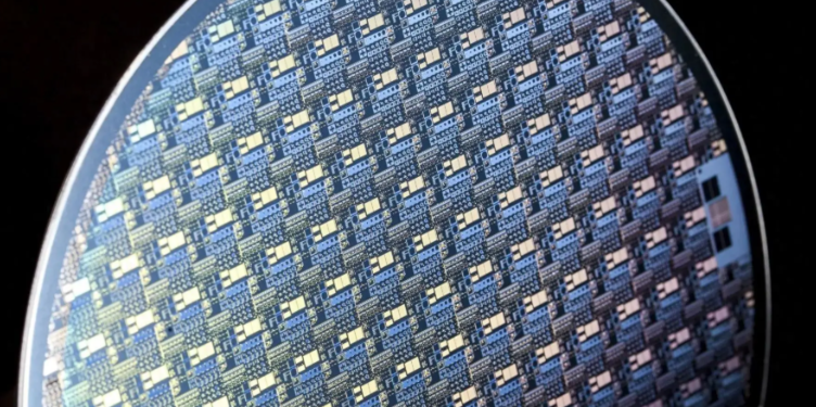 GaN芯片先进封装手艺详解及尊龙凯时科技芯片封装洗濯先容