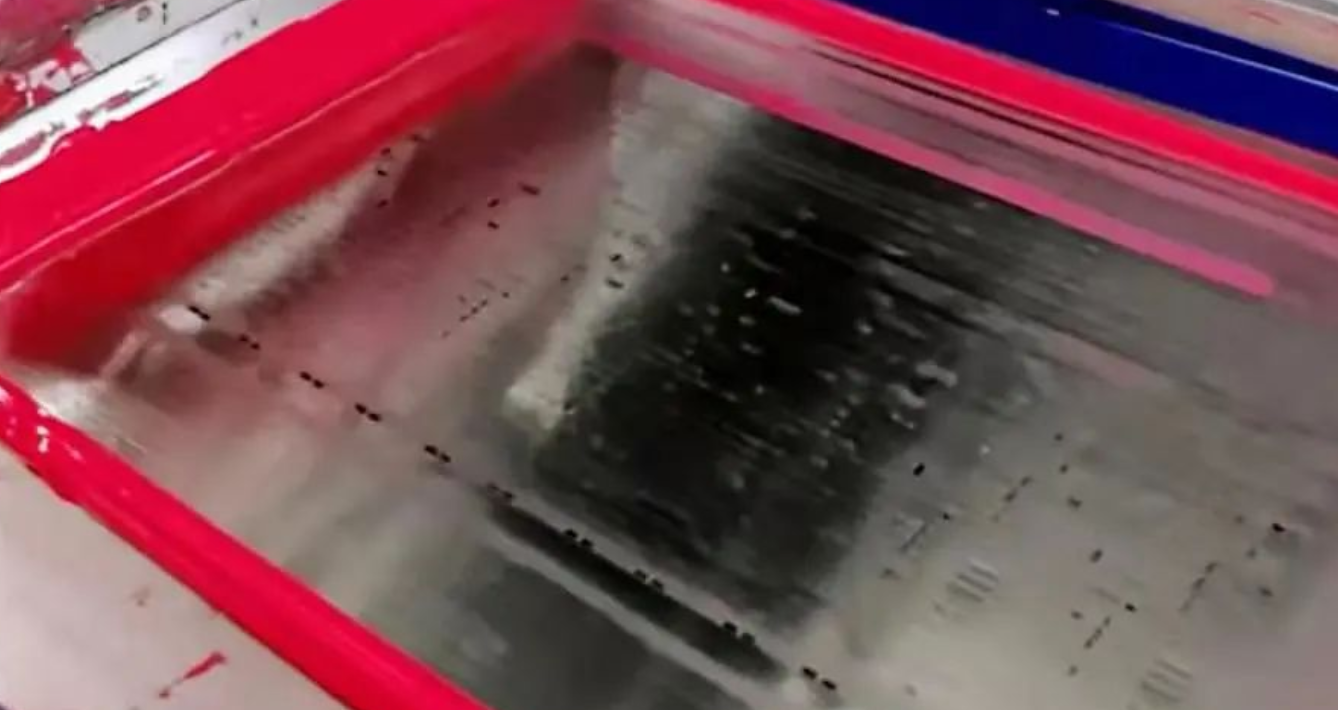 PCB产品种种钢网印刷工艺与PCB钢网洗濯