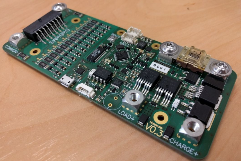 电动汽车锂电池BMS；ぐ宓慕峁褂隑MS线路板洗濯的须要性