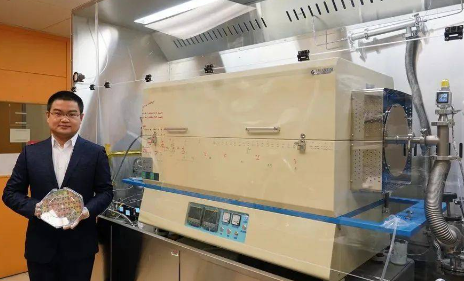 光刻机将成为历史？2D晶体管，轻松突破1nm工艺！